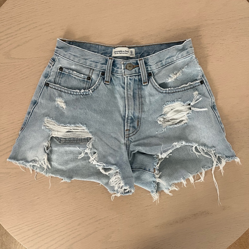 A&F Mid-rise Boyfriend Shorts